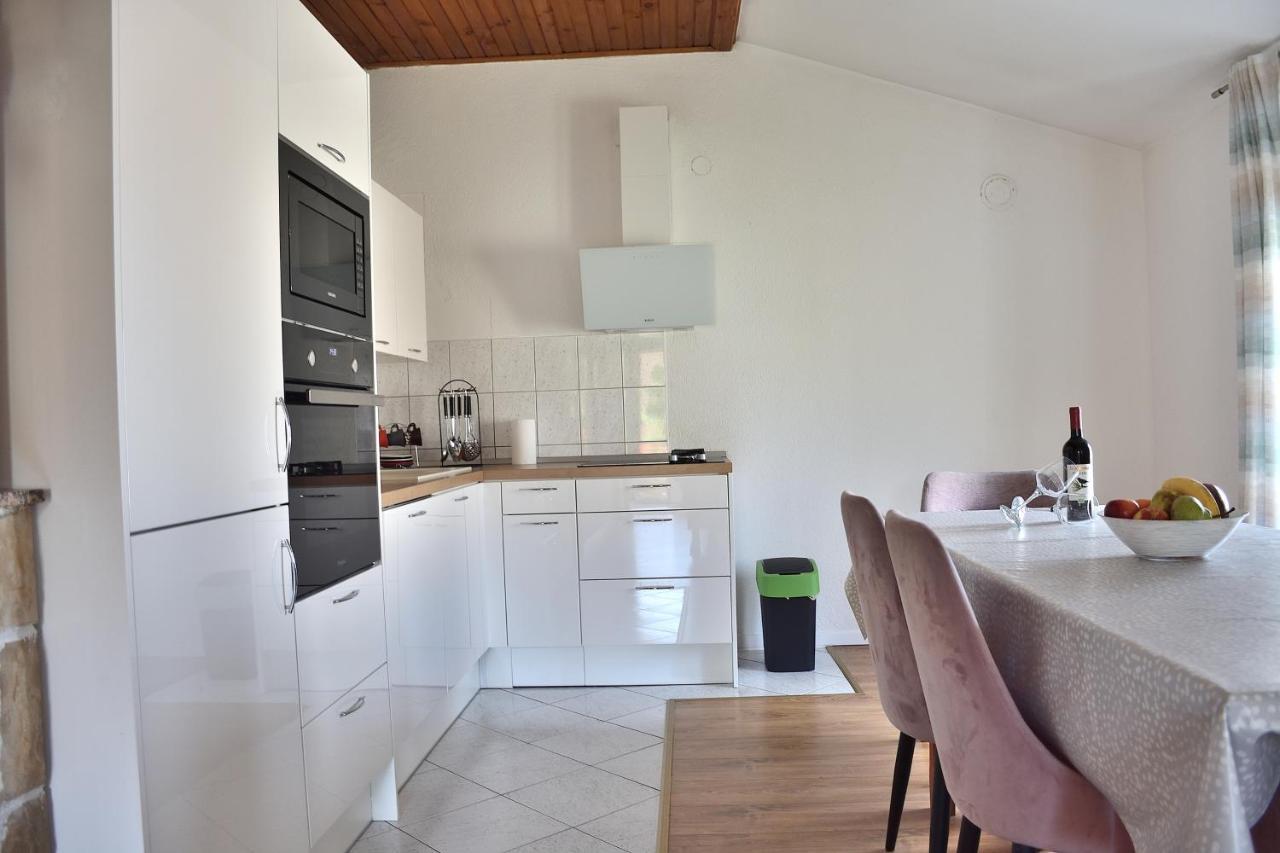 Apartment Leonora Vodice Bagian luar foto
