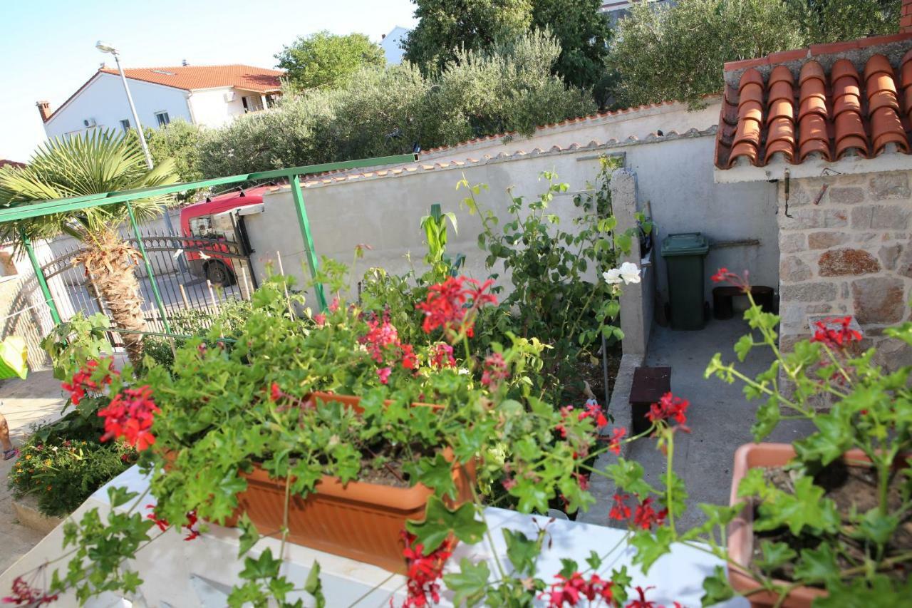 Apartment Leonora Vodice Bagian luar foto