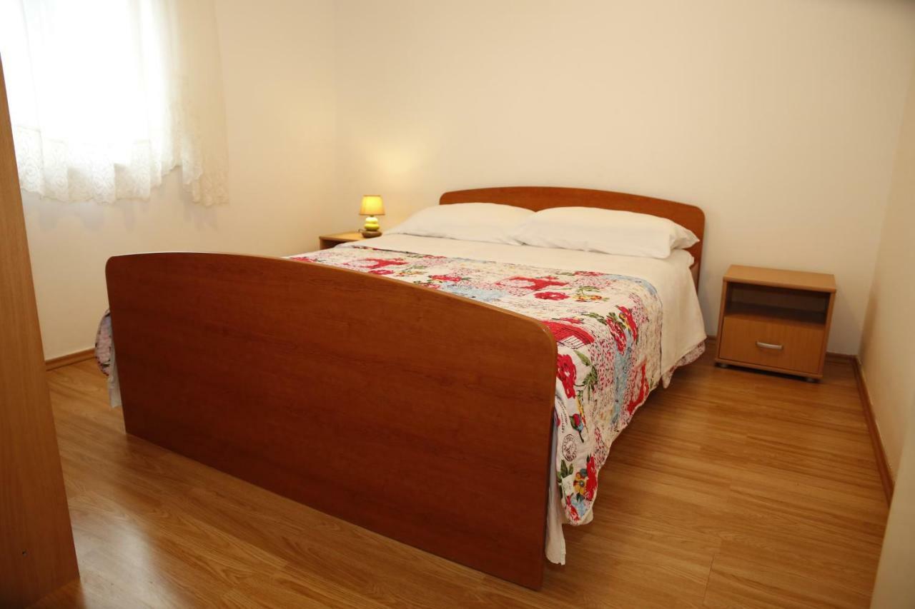 Apartment Leonora Vodice Bagian luar foto