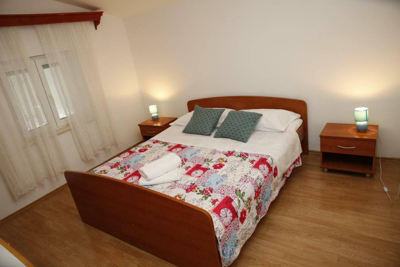 Apartment Leonora Vodice Bagian luar foto